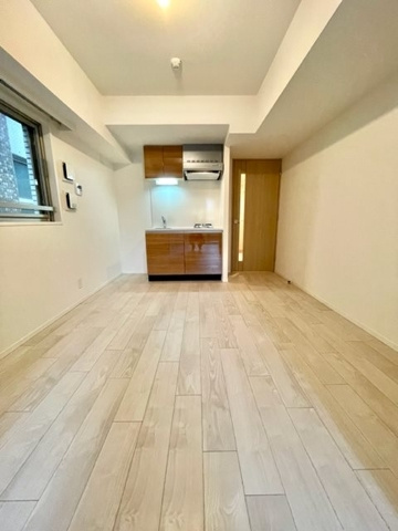新品家具付きマンション高円寺南5(KaGood東京)の居間・リビング