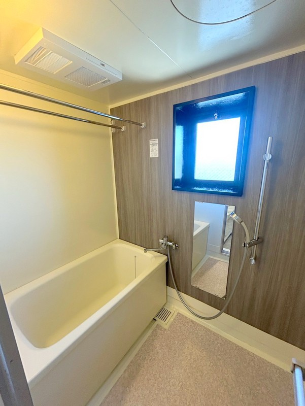 ロベリア弐番館　仲介手数料無料の浴室
