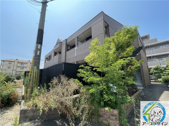 シェルル・ハナミズキの外観