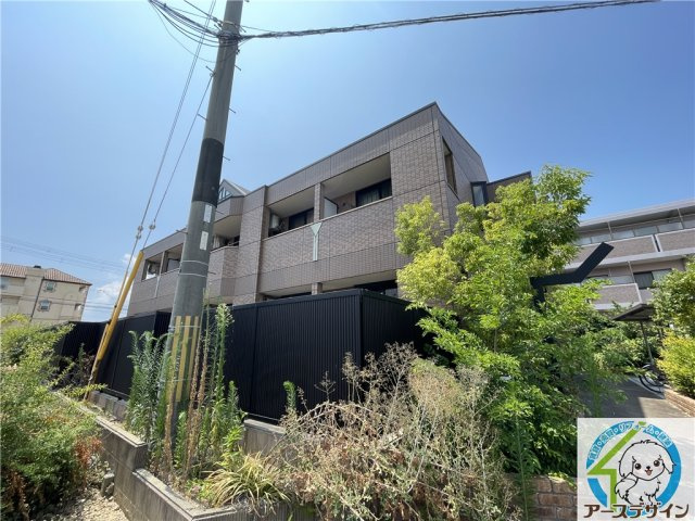 シェルル・ハナミズキの外観