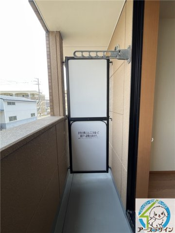 シェルル・ハナミズキのバルコニー