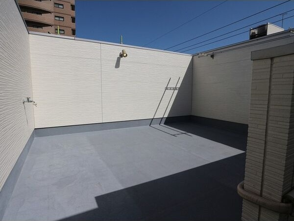 GRANDTIC青山のバルコニー