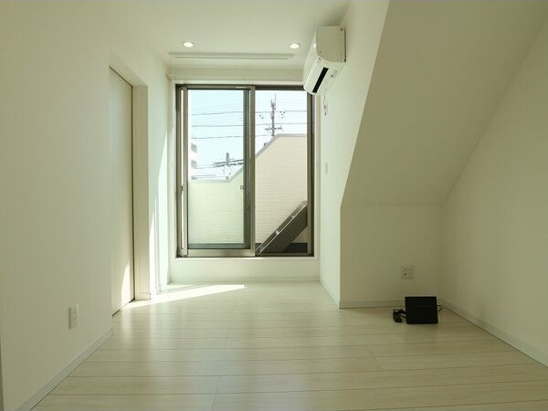 GRANDTIC青山の居間・リビング