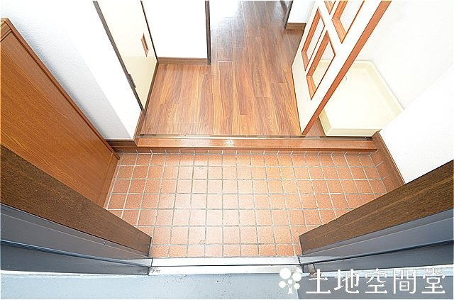 サンシティ千防の玄関