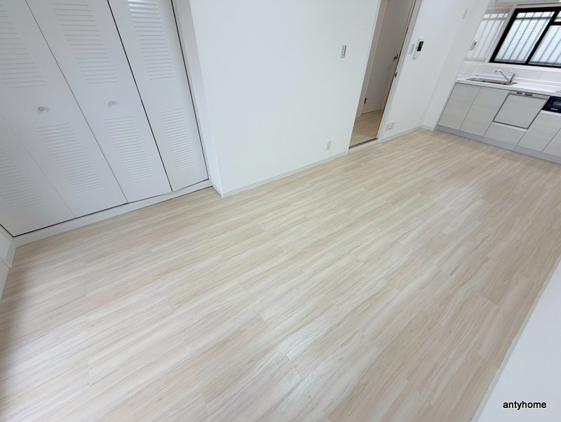 ロベリア弐番館　仲介手数料無料の居間・リビング