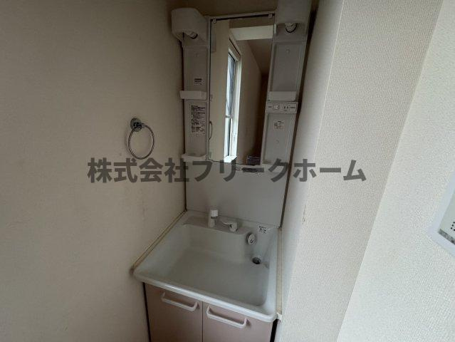 三鷹市北野１丁目のタウンの洗面所