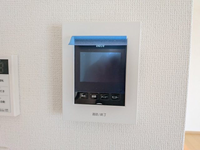 八王子市　弐分方町　新築一戸建て　１１期のセキュリティ|～TVモニター付インターホン　訪問者の確認に便利です～
