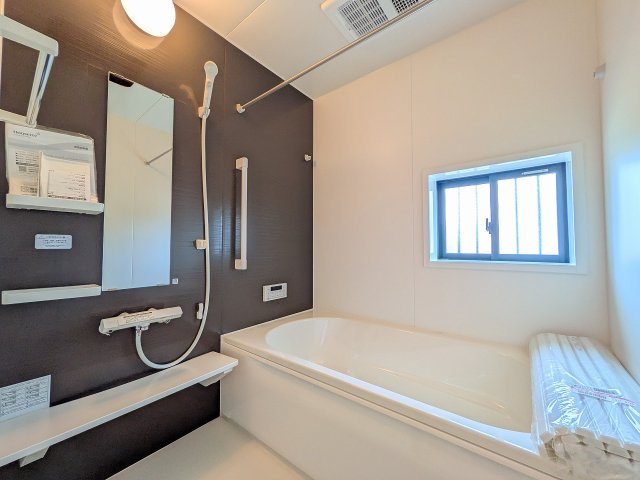 八王子市　弐分方町　新築一戸建て　１１期の浴室|～のびのびくつろげるバスルーム　１日の締めくくりに癒やしのバスタイムを～