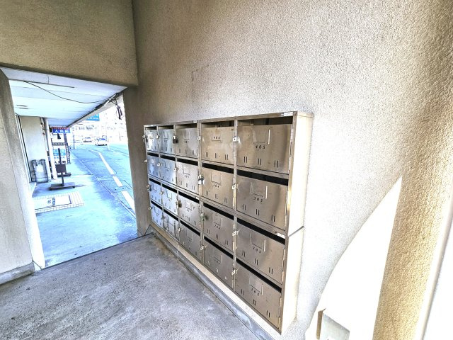 【その他共用部分】 | 海出ビル