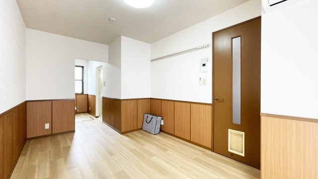 メルベーユ　ＭＴ　B棟の居間・リビング