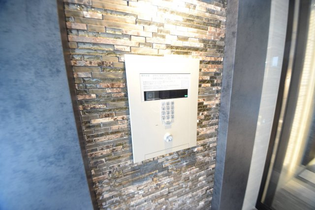 スプランディッド難波元町DUEのセキュリティ|スプランディッド難波元町DUE　オートロック