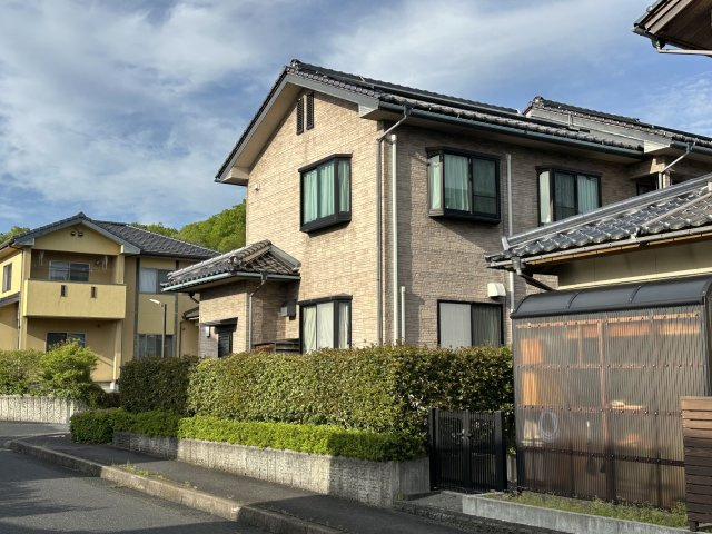 若葉台北　中古戸建の外観