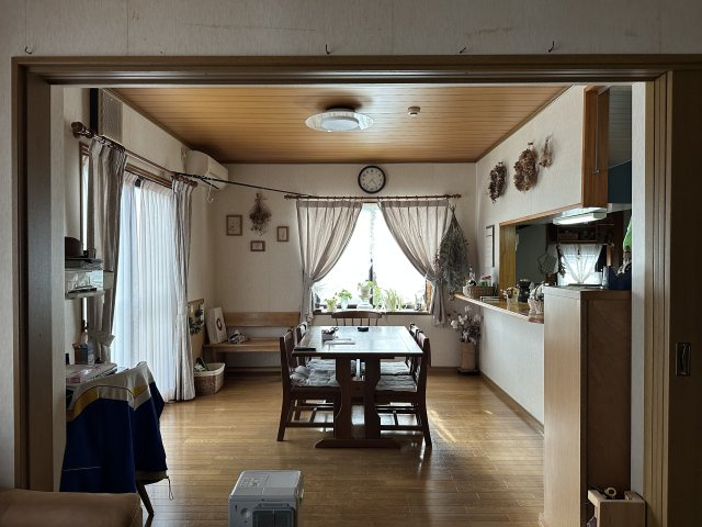 若葉台北　中古戸建の居間・リビング