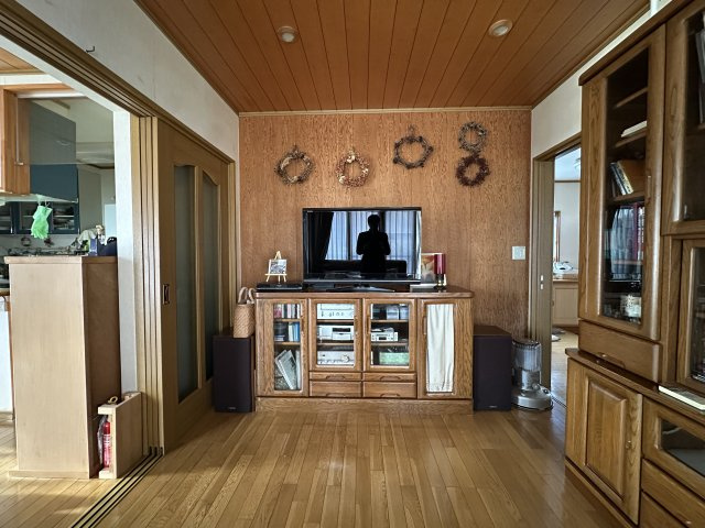 若葉台北　中古戸建の居間・リビング