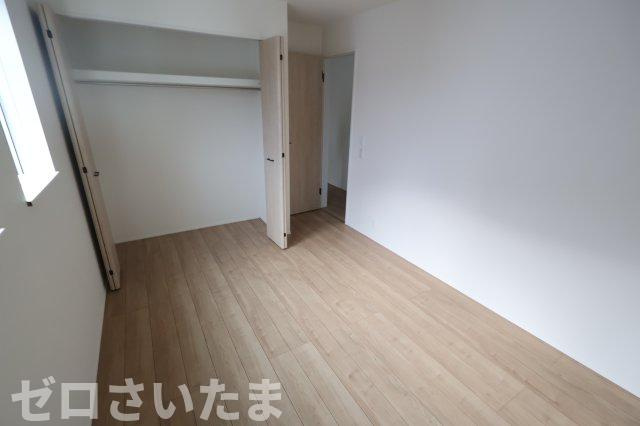 《仲介手数料無料》上尾市大字瓦葺2124新築一戸建てリナージュの洋室|2階 6帖