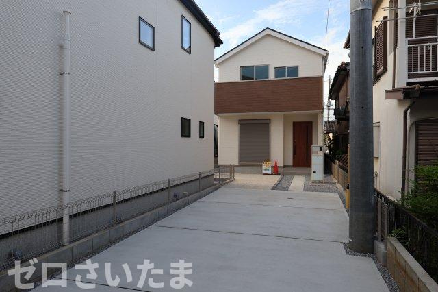 《仲介手数料無料》上尾市大字瓦葺2124新築一戸建てリナージュの外観|撮影日 2026年7月26日 17:00 晴れ