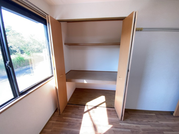 ヴィラクレスト B棟の収納