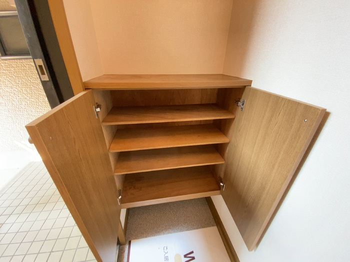 ヴィラクレスト B棟の収納