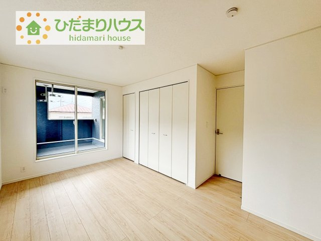【寝室】 | 下妻市高道祖第4　新築戸建　 | 広めの主寝室は、ベッドの他にもパソコンデスクやドレッサーなども置けちゃいます(*^-^*)