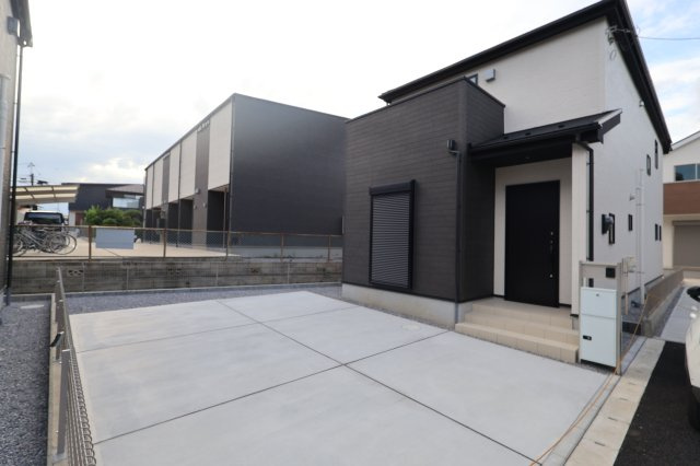 《仲介手数料無料》上尾市大字瓦葺2124新築一戸建てリナージュ