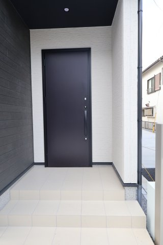 《仲介手数料無料》上尾市大字瓦葺2124新築一戸建てリナージュ