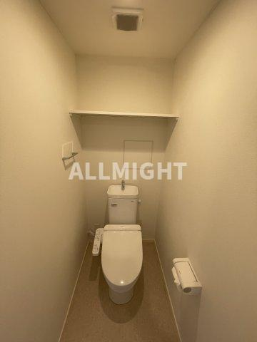 稲城市百村の賃貸マンションのトイレ