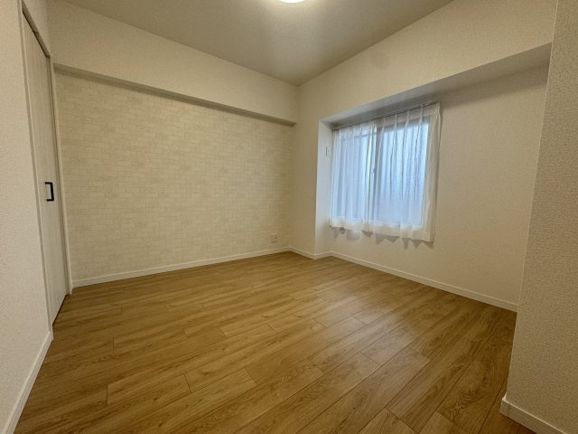 シャトー安城の洋室|明るい洋室です