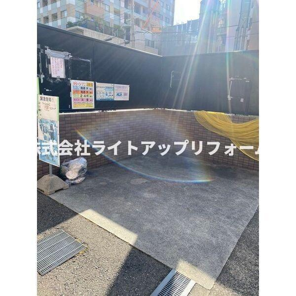 サムティグランツ神戸の駐車場