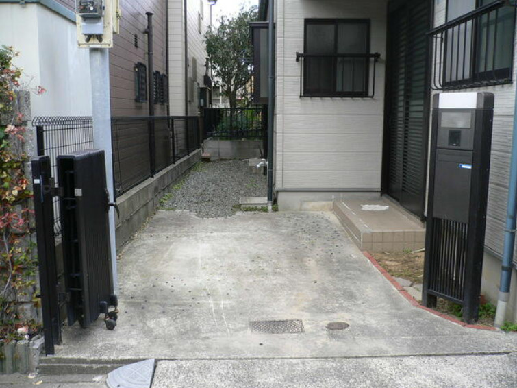 魚崎中町一戸建のエントランス