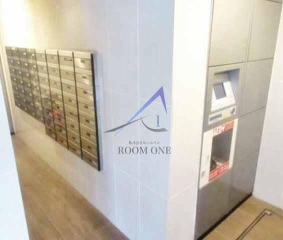 クリオ板橋本町のその他共用部分|集合ポストと宅配ボックスです。