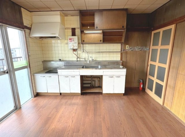 富田第2住宅のダイニング