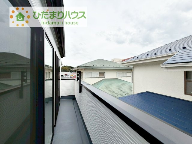 【バルコニー】 | 我孫子市第3若松　新築戸建　2号棟 | 広々としたバルコニー。お洗濯物もぜーんぶ干せちゃいます！！