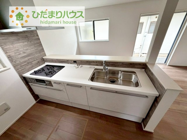 【キッチン】 | 我孫子市第3若松　新築戸建　2号棟 | 料理をしながらでも、ご家族との会話を楽しめる対面式キッチン♪