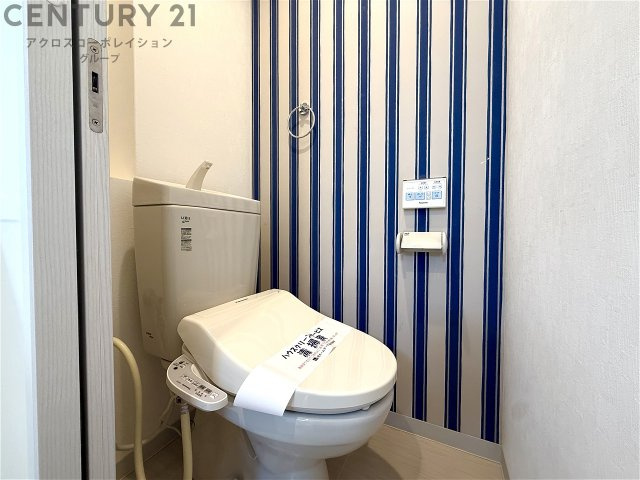 温水洗浄便座付です☆