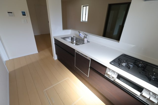 《仲介手数料無料》上尾市緑丘４丁目10-8新築一戸建てハートフルタウンのキッチン