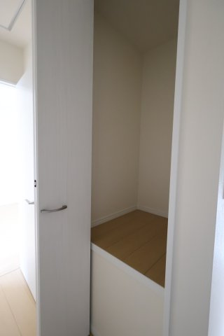 《仲介手数料無料》上尾市緑丘４丁目10-8新築一戸建てハートフルタウンの収納
