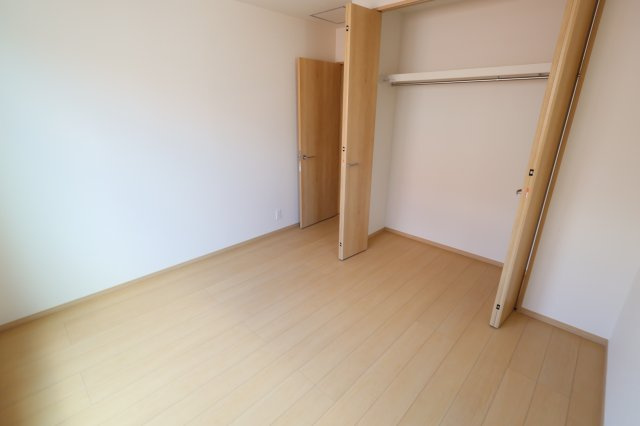 《仲介手数料無料》上尾市緑丘４丁目10-8新築一戸建てハートフルタウンの洋室|2階 6帖