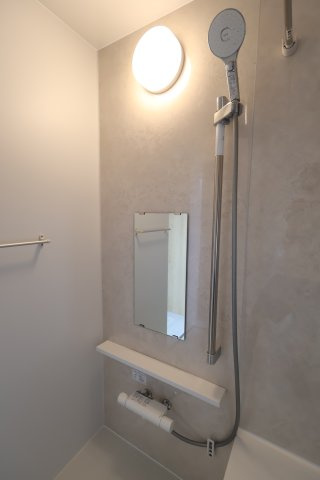 《仲介手数料無料》上尾市緑丘４丁目10-8新築一戸建てハートフルタウンの浴室