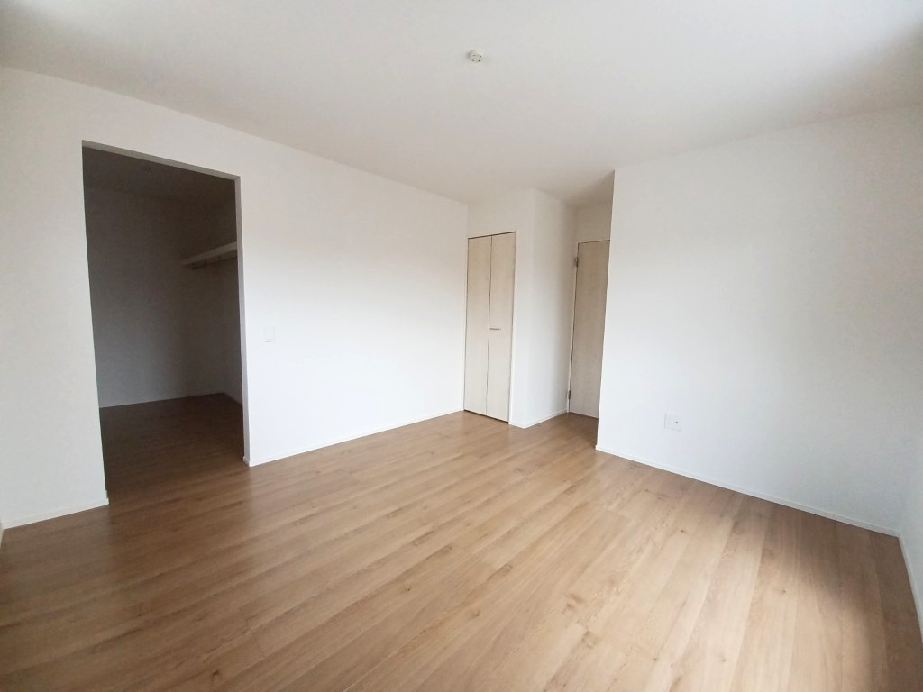 熊本市南区出仲間７丁目の新築一戸建の洋室