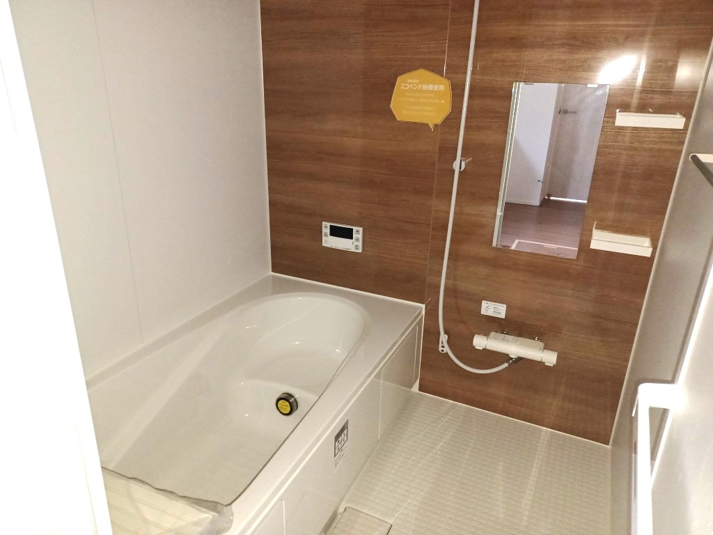 熊本市南区出仲間７丁目の新築一戸建の浴室