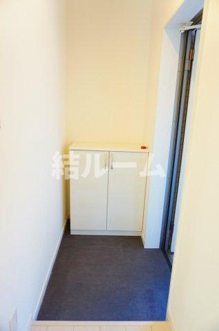 板橋区坂下１丁目のアパートの玄関