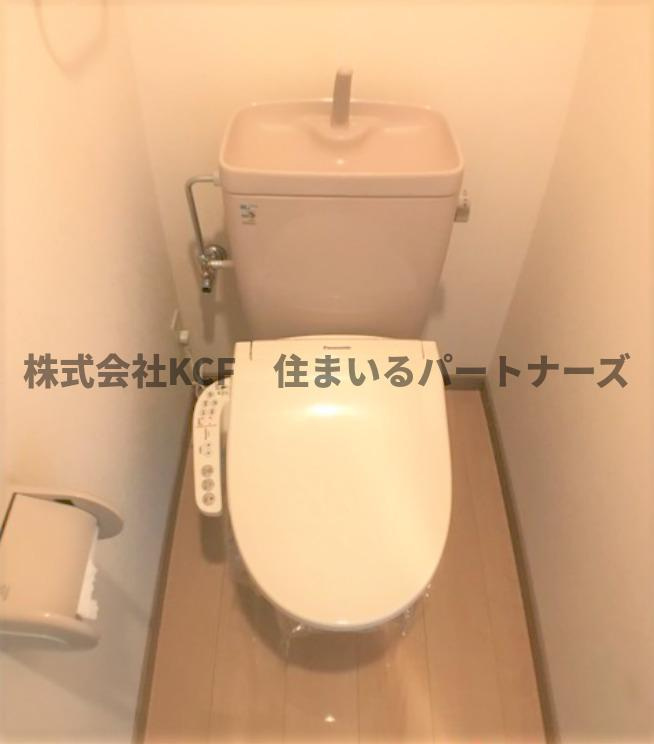 セレンディピティのトイレ|落ち着いた色調のトイレです