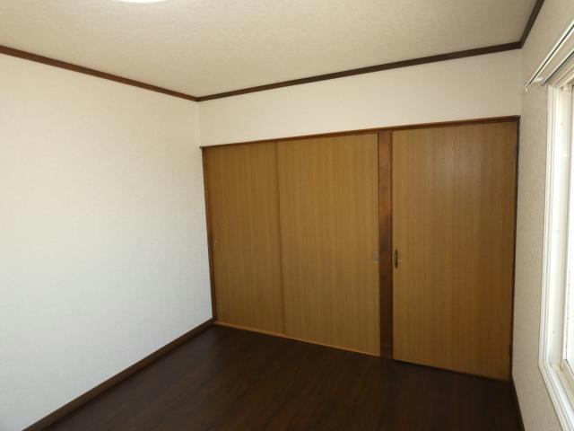 コーポタネザワの洋室