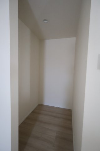 《仲介手数料無料》上尾市緑丘４丁目10-8新築一戸建てハートフルタウンの収納