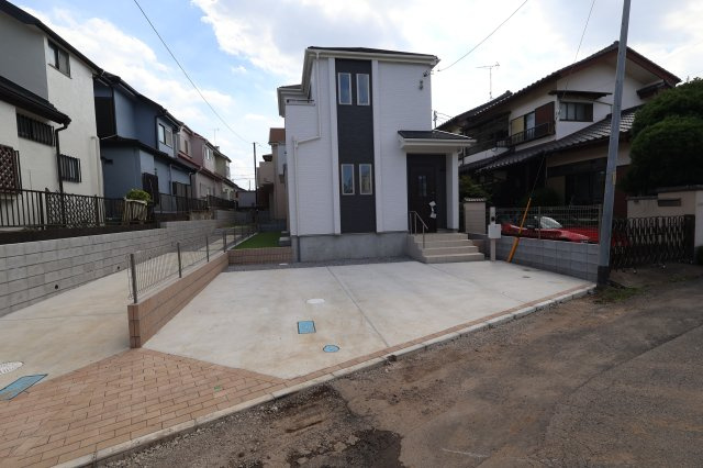 《仲介手数料無料》上尾市緑丘４丁目10-8新築一戸建てハートフルタウンの外観