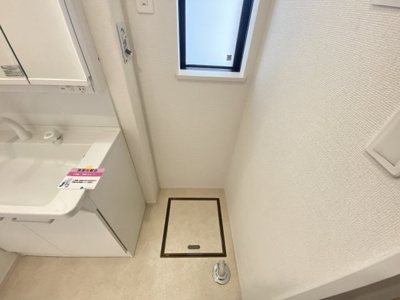 【ランドリースペース】 | 宜野湾市大謝名1丁目（全2棟） | ※同仕様写真です
