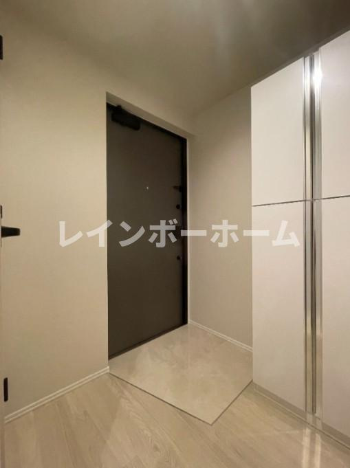 MONOLITH錦糸町の玄関