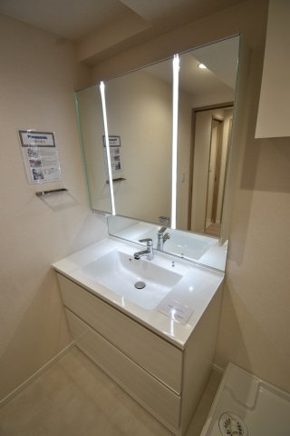 アンピール博多駅南の独立洗面台