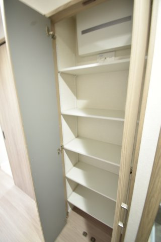 アンピール博多駅南の収納