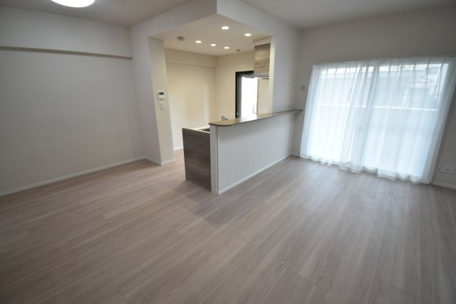 アンピール博多駅南の居間・リビング